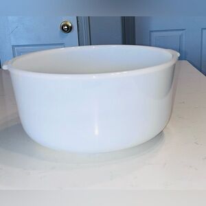 VTG 50’s milk glass mixing bowl #19CJ Glasbake for Sunbeam electric mixer 3.5qt